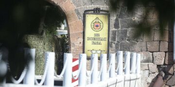 Депутат Абрамян: Ереван и Баку хотят вывести российские войска из Гюмри