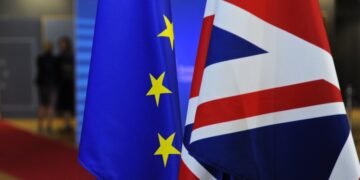 FT: переговоры о перезагрузке отношений Британии и ЕС усложнились