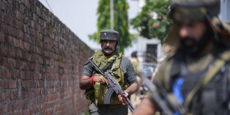 Индия обстреляла площадки подготовки террористов в ответ на атаки Пакистана