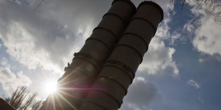 Индия опровергла заявления Пакистана об уничтожении ЗРК С-400