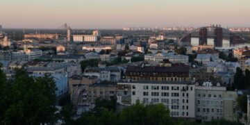 Канадские НПО с 1990-х провоцировали Киев посягать на российские земли