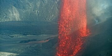 На Гавайях началось новое извержение вулкана