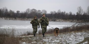 На границе Белоруссии с Латвией нашли тело мигранта