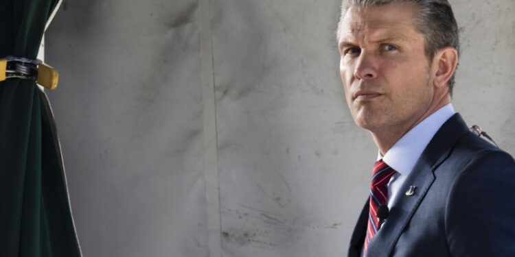 Пентагон опроверг сообщения об отмене визита Хегсета в Израиль