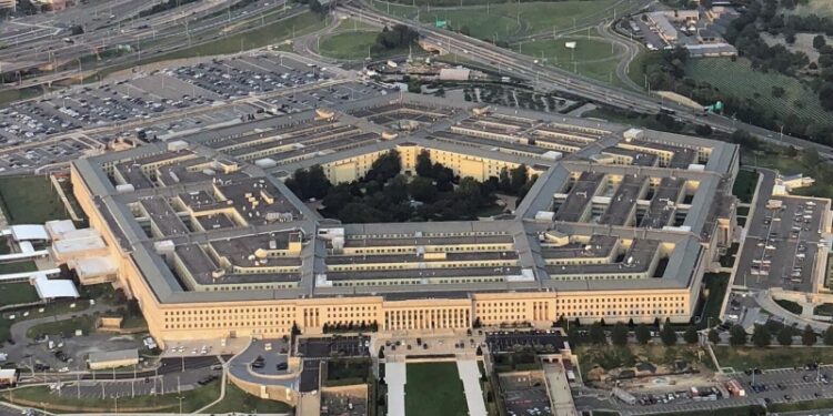 Пентагон заключил контракты на ремонт боевых кораблей прибрежной зоны