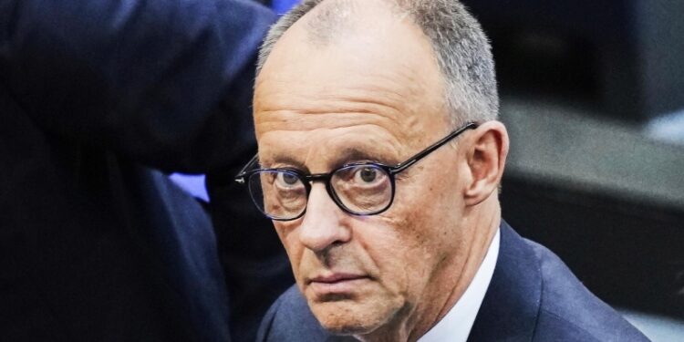 Пушков обвинил Мерца в желании создать из Германии Четвертый рейх