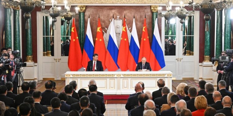 Россия и Китай выступили за урегулирование в Сирии