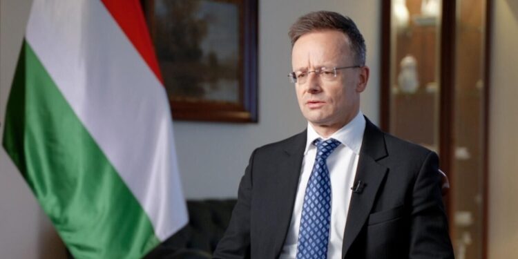 Сийярто назвал Украину самой коррумпированной страной в Европе