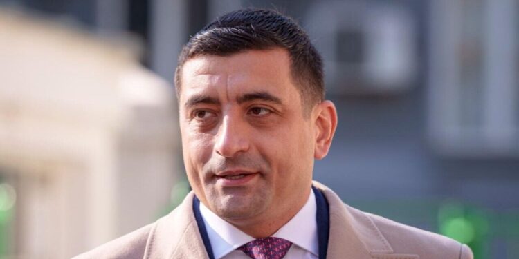 Симион обвинил мэра Бухареста в попытке сфальсифицировать выборы в Румынии