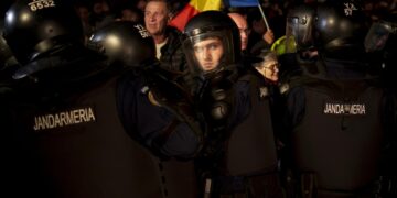 СМИ сообщили о подготовке переворота в Румынии соратником Джеорджеску