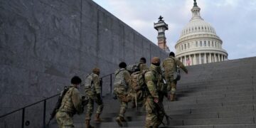 СМИ: в США запросили помощь бойцов нацгвардии для депортации нелегалов