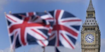 США хотят, чтобы Британия увеличила расходы на оборону, пишут СМИ