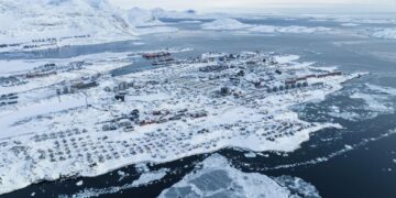 США наращивают сбор разведданных о Гренландии, сообщает WSJ