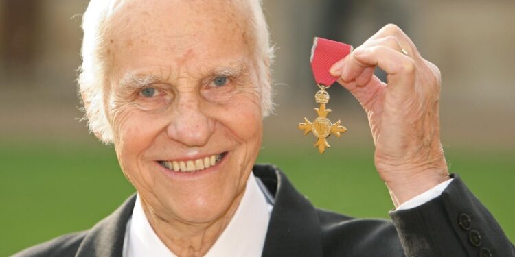 Умер оскароносный британский кинооператор Билли Уильямс