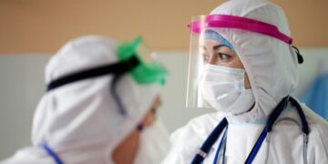 В Чехии госпитализировали пациента с подозрением на лихорадку Эбола