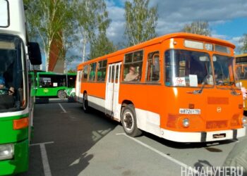 В Екатеринбурге отметили 100-летие запуска городских автобусов