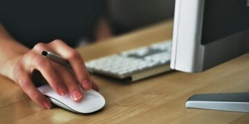 В ЕС хотят установить возраст цифровой зрелости для детей, пишут СМИ