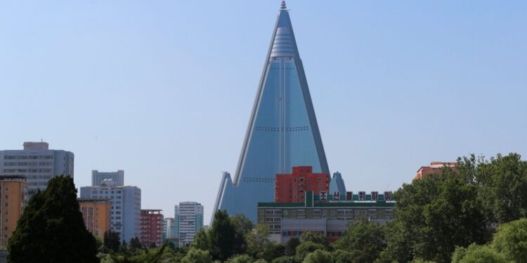 В Южной Корее рассказали, зачем КНДР сообщила о неудачном спуске эсминца