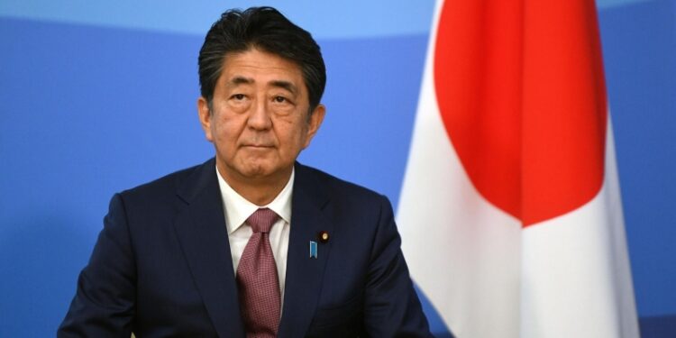 Вдова экс-премьера Японии прокатилась на Aurus Путина