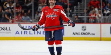 Агент Овечкина не видит спортсменов, способных достичь его статуса в России