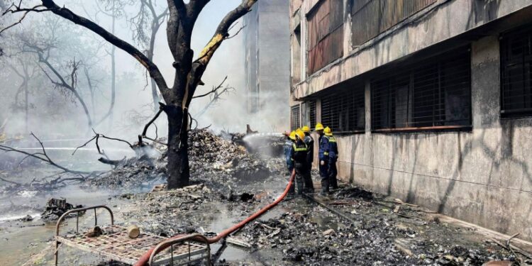 Boeing прокомментировал крушение самолета в Индии