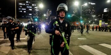 Демократы раскритиковали вмешательство властей в ситуацию в Калифорнии