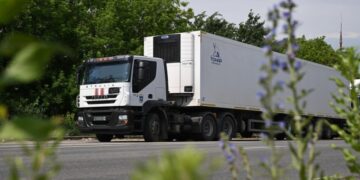 Депутат Ивлев назвал отказ Киева забирать тела военных дикостью