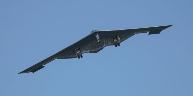 Экс-советник Пентагона заявил, что США предупредили Иран об ударах