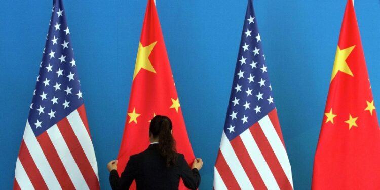 Эксперт усомнился в том, что США и КНР подпишут торговую сделку в этом году