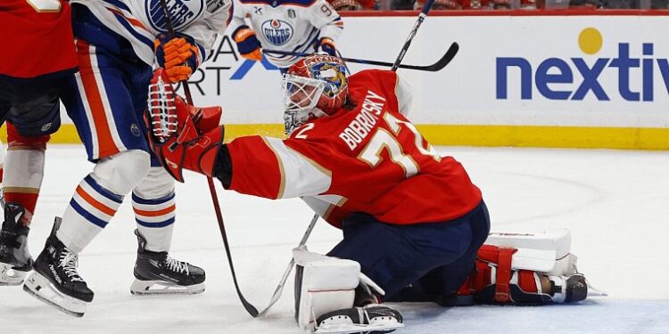 Главный тренер «Флориды» заявил, что в клубе недооценивают Бобровского