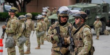 Губернатор Калифорнии потребовал не развертывать нацгвардию в Лос-Анджелесе