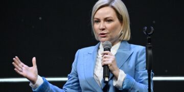 Ким Чен Ын встретился с министром культуры России