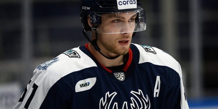 Коваленко может продолжить карьеру в НХЛ, несмотря на переход прав к ЦСКА