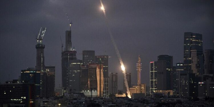 КСИР подтвердил новую волну ударов по Израилю