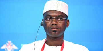 Мали вдохновляет борьба России с нацизмом, заявил глава МО Камара