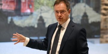 Мединский высказался на тему спасенных украинских детей