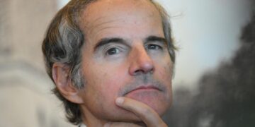 МИД: Россия ждет от Гросси объективных оценок последствий ударов Израиля