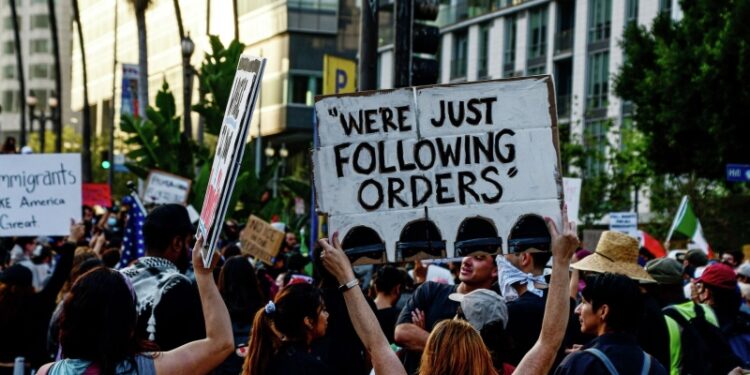 Протестующие в Лос-Анджелесе продолжили протесты