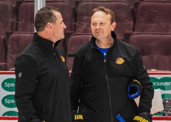 Российский тренер Гончар покинул клуб НХЛ «Ванкувер»