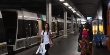 СМИ: несколько станций парижского метро затопило в результате шторма