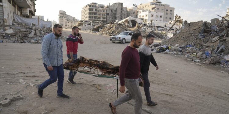 СМИ: при обстреле сектора Газа погибли не менее 19 палестинцев