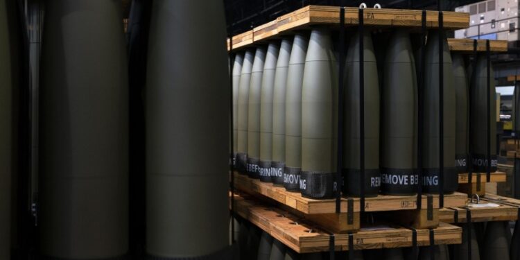 СМИ: США не выполнят план по производству ста тысяч снарядов в месяц