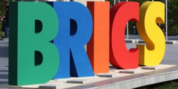 У БРИКС не будет собственной банкноты, заявил глава ТПП
