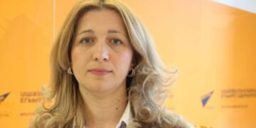 В Абхазии чиновницу уволили после слов о россиянах