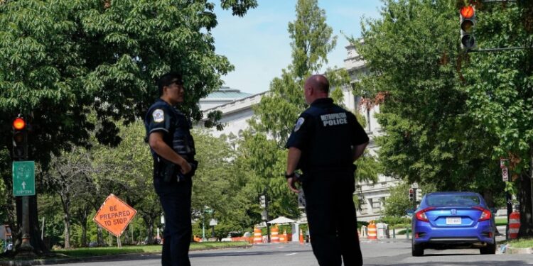 В городе Спокан в штате Вашингтон ввели комендантский час на фоне протестов