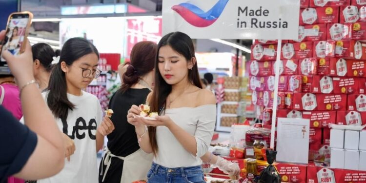 В Ханое открылся первый корнер «Сделано в России»