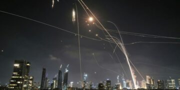 В Израиле заявили о большом материальном ущербе от иранских атак