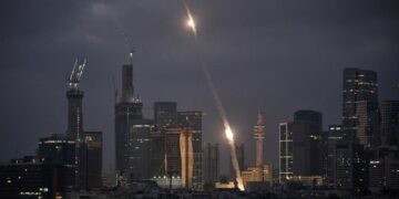 ВС Ирана заявили, что поразили цели в Израиле при помощи БПЛА