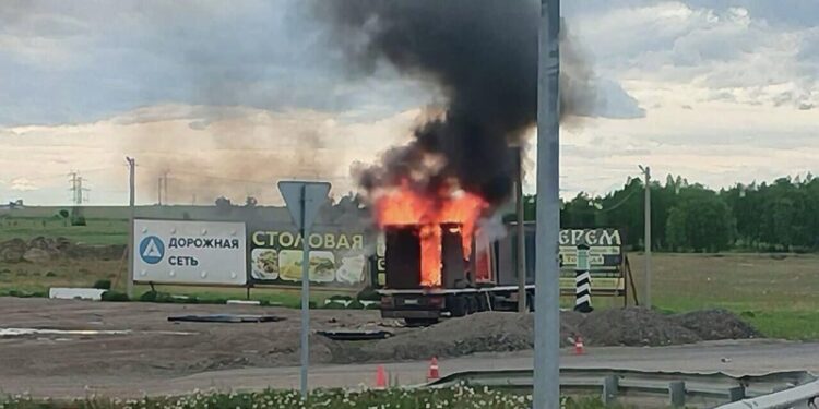 Журналист объяснил атаки Киева по аэродромам в России