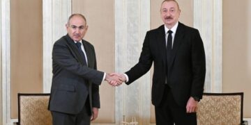 Алиев и Пашинян обсудили вопросы нормализации отношений двух стран